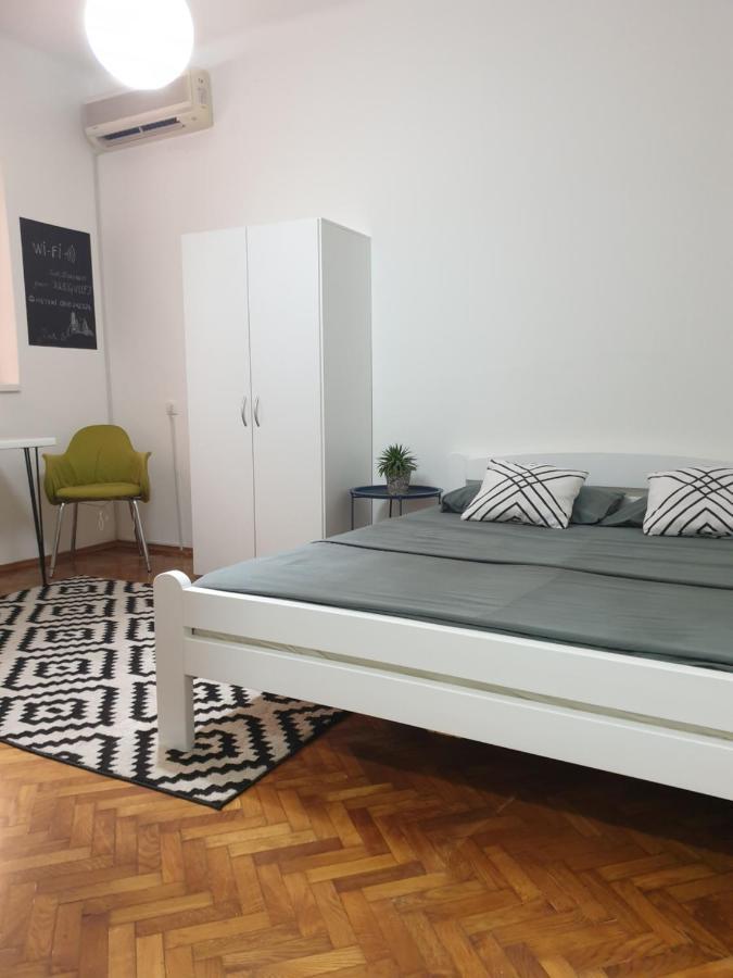 Apartman Park Jagodina-Studio U Centru Grada Екстер'єр фото